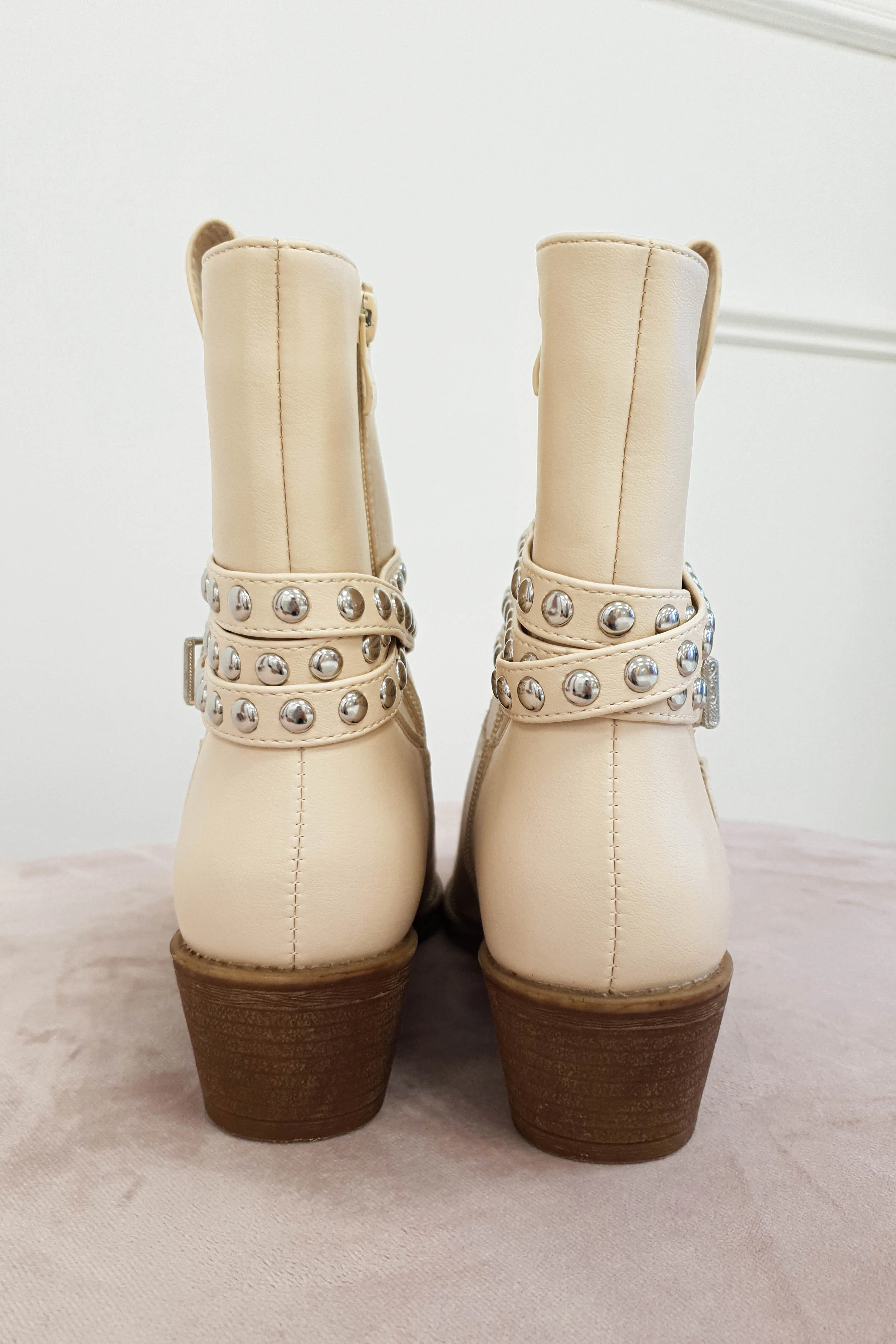 Elvie Ankle Boots | Cream - Image 3