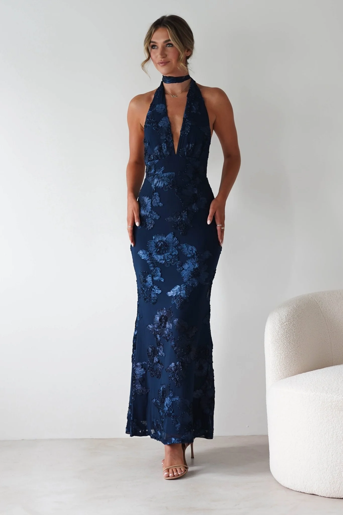 Halsey Tie Back Maxi Dress | Navy Textured - Image 5