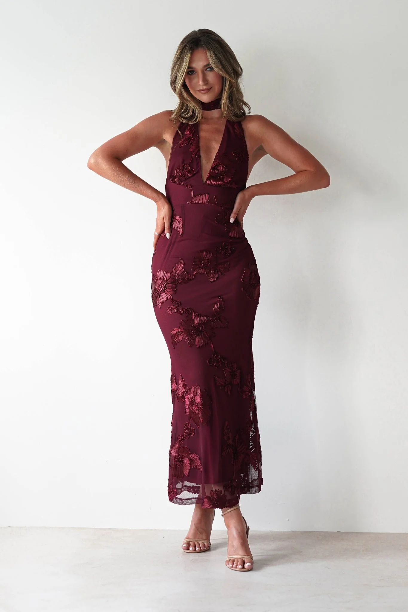 Halsey Tie Back Maxi Dress | Wine Textured - Image 4