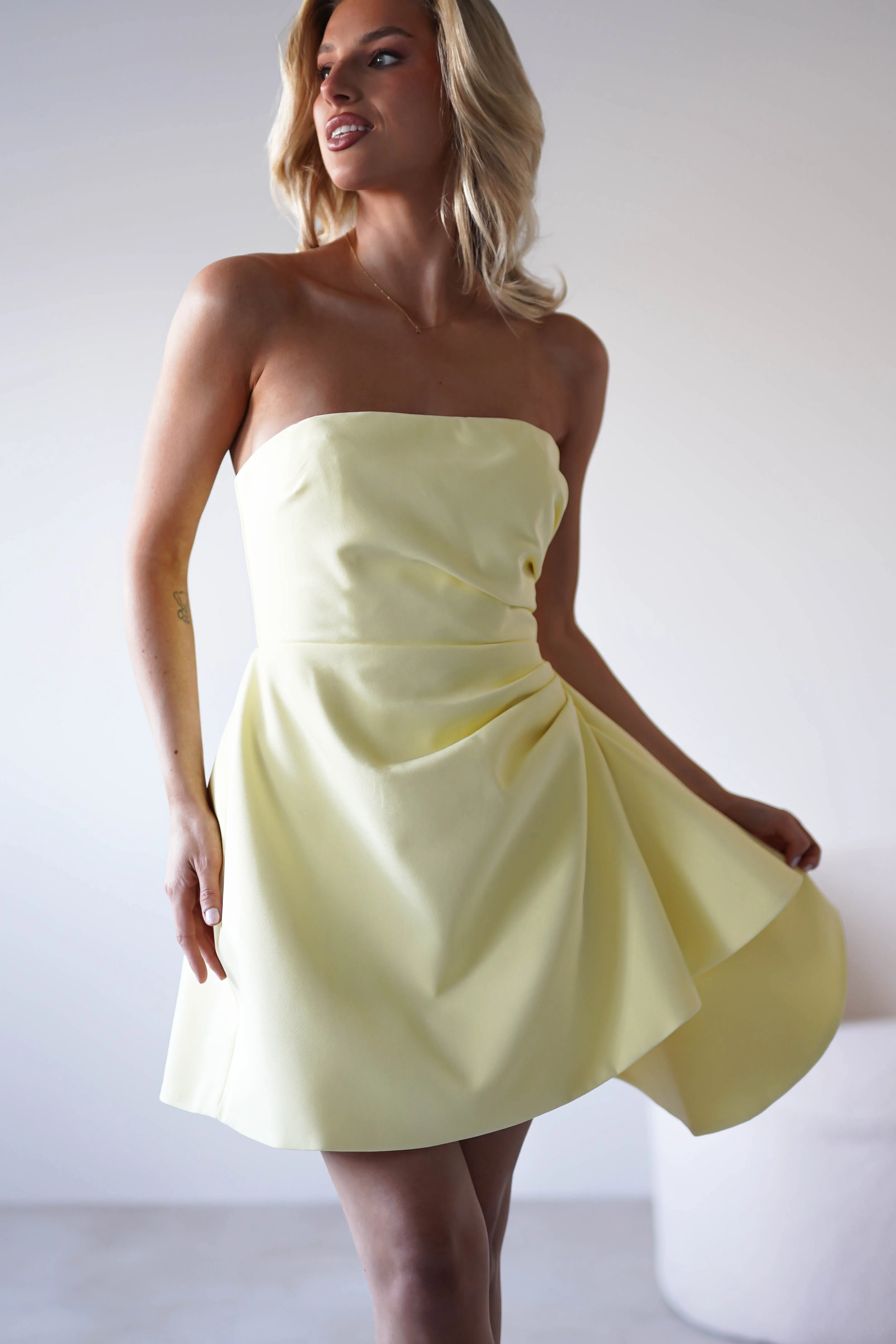 Quinta Strapless Mini Dress | Yellow - Image 5